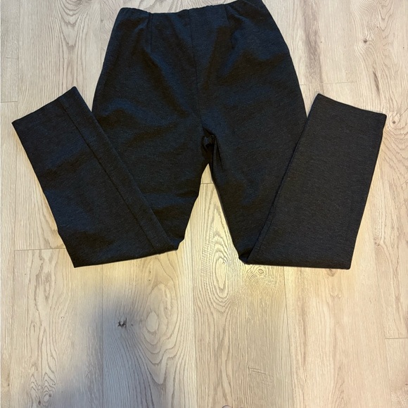 J.JILL Ponte Slim Leg pants size S.Charcoal Gray color. NWOT - Picture 2 of 7
